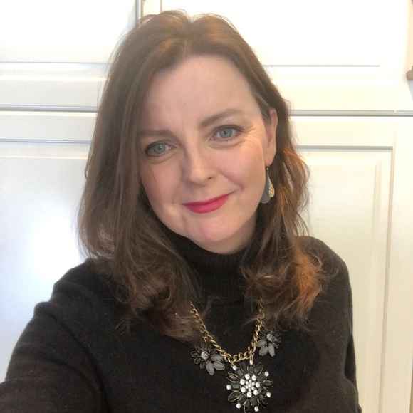 Meet your Posher, Helen - Picture 3 of 8